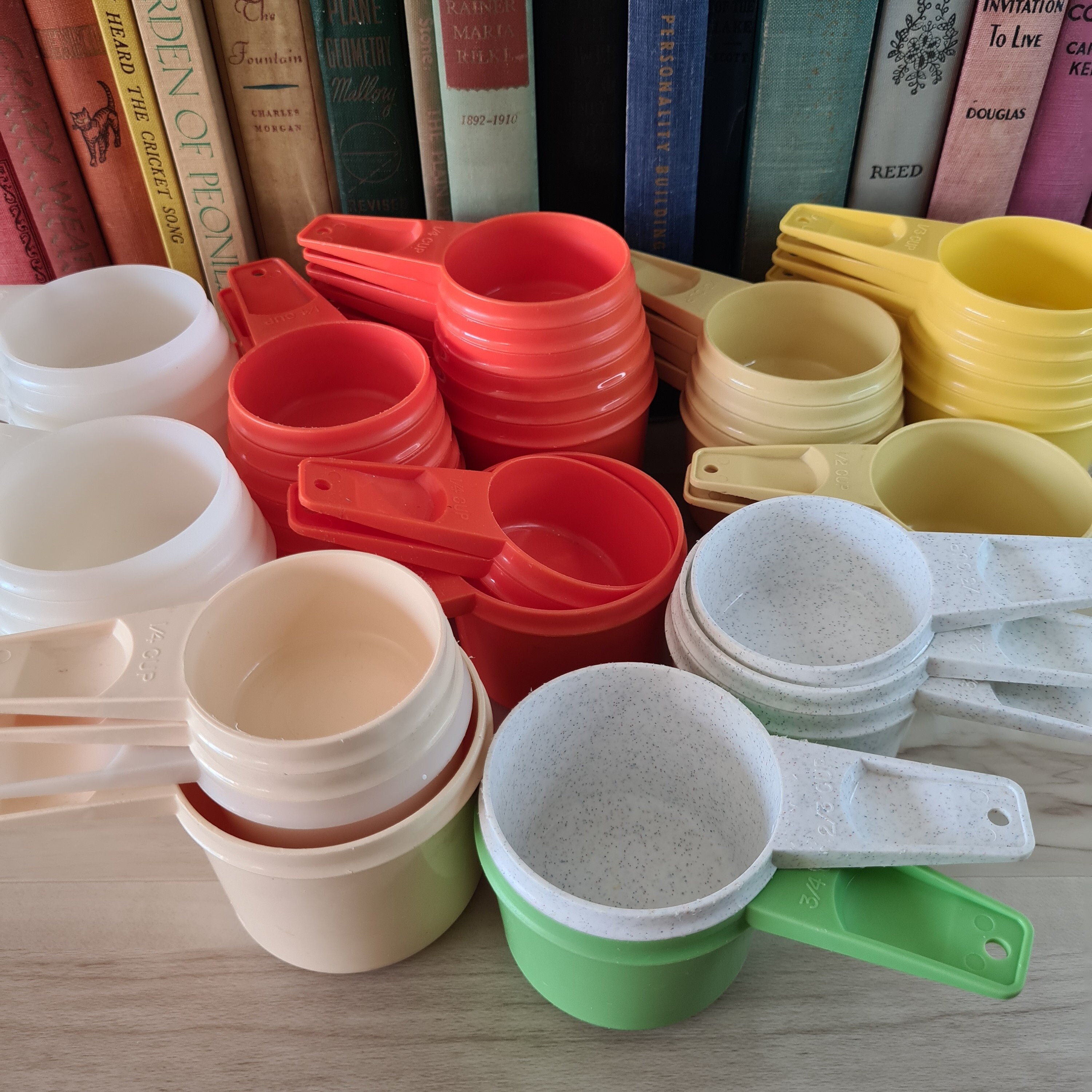 Copperton Lane: Tupperware Bowl Set, Canisters, Measuring Cup Lot, Melmac  and Tupperware, 15314