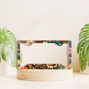 Floral License Plate Frame, Cottage Core License Plate Frame, Daisy License Plate Holder, Floral License Plate Cover, Cute Car Accessory