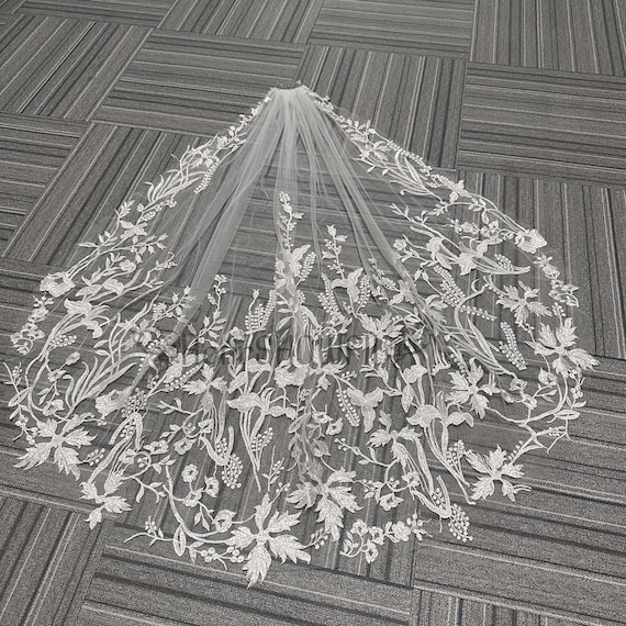 Elegant Ivory Wedding Veil, Fairy Embroidery Flower Veil 