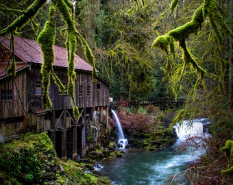 Cedar Creek Grist Mill, Woodland Washington Historical Places, Working Museum, Clark County