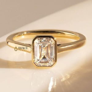 Bague en moissanite taille émeraude 1,75 carats, plaqué or 10 carats, bague solitaire serti clos, bague de fiançailles faite main pour femme, cadeaux de mariage, bague