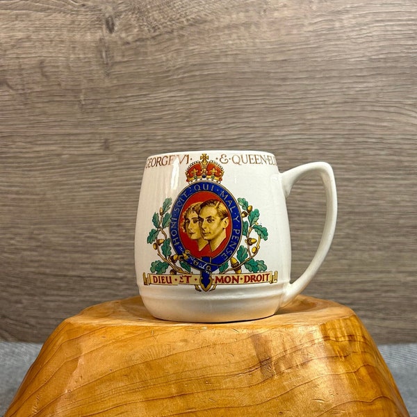 Vintage King George VI Queen Elizabeth Coronation May 1937 Official Collectible Tea Coffee Mug Made in England | Monarch's Dieu et mon droit