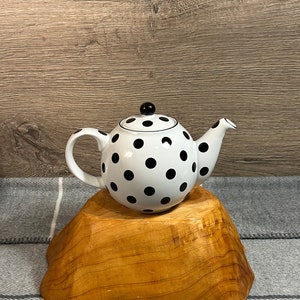 London Pottery Globe Teapot Glossy Red with White Polka Dots 2 Cup Capacity  