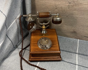 Vintage Made in Italy Romantic Collection Retro BT Clipper TSR8026a Beech Wood Gold Plated Collectible Rotary Dial Phone with Plaited Cord