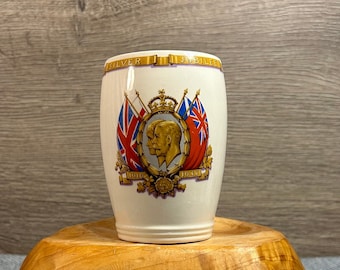 Vintage King George V & Queen Mary Silver Jubilee 1910-1935 Collectible Beaker | Royal Souvenir Made in England