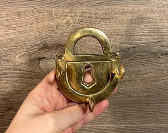 Vintage Made in India Brass 3-Hook Key Holder | Gold Tone Small Padlock Shaped Key Rack | Hallway Wall Decor Hanging | Wall Mounted Hanger
