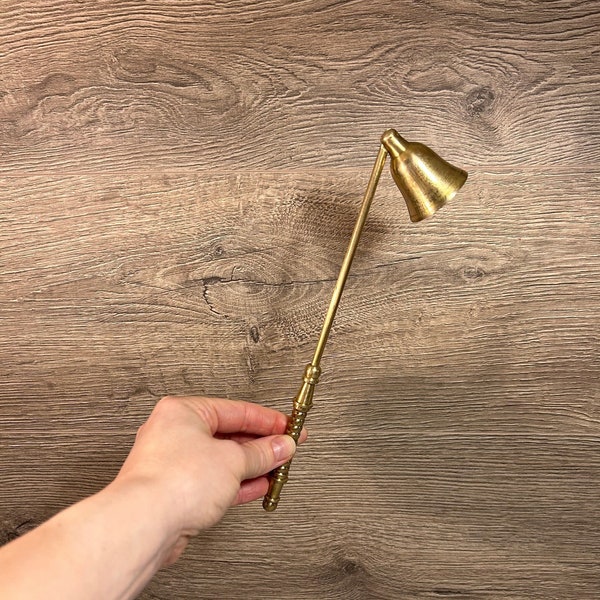 Vintage Solid Brass Ribbed Handle Candle Snuffer | Mid Century Tealight Extinguisher | Warm & Cosy Ambience | Stylish Home Accessories