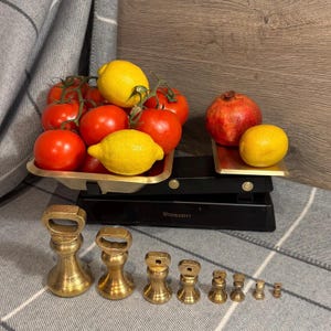 Vintage Waymaster Black Metal Balance Scales with Brass Tray Pan and 8 Weights | Retro Kitchen Appliance | Old Nostalgic English Kitchenalia
