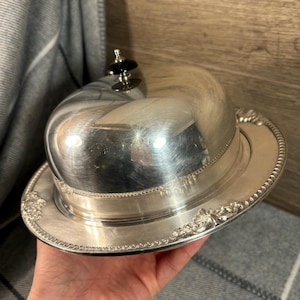 Piatto scalda muffin con coperchio Regent Plate, vintage, dell'epoca vittoriana, della Goldsmiths & Silversmiths Company / Oggetti da collezione tradizionali di lusso