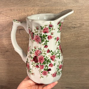 Vintage Mauve Pink Rose Zehneck 10-seitige traditionelle Krug-Krug-Vase | Retro Maximalist Femininer Dekor | Sweet Like Candy Wohnaccessoires