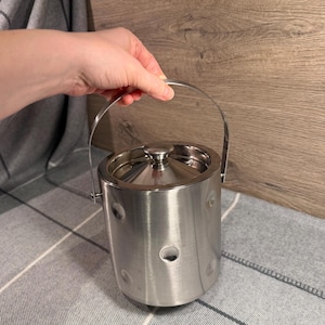 Vintage Dimple Effect Stainless Steel Double Wall Round Lidded Ice Bucket | Cocktail Party Essentials | Drinks Ice Cubes Container Barware