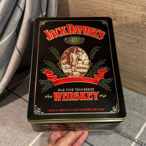 Vintage Jack Daniel’s Old No 7 Brand Large Empty Whiskey Tin Made in USA | Old Time Tennessee Whisky Collectible Box | America&#39;s Distillery