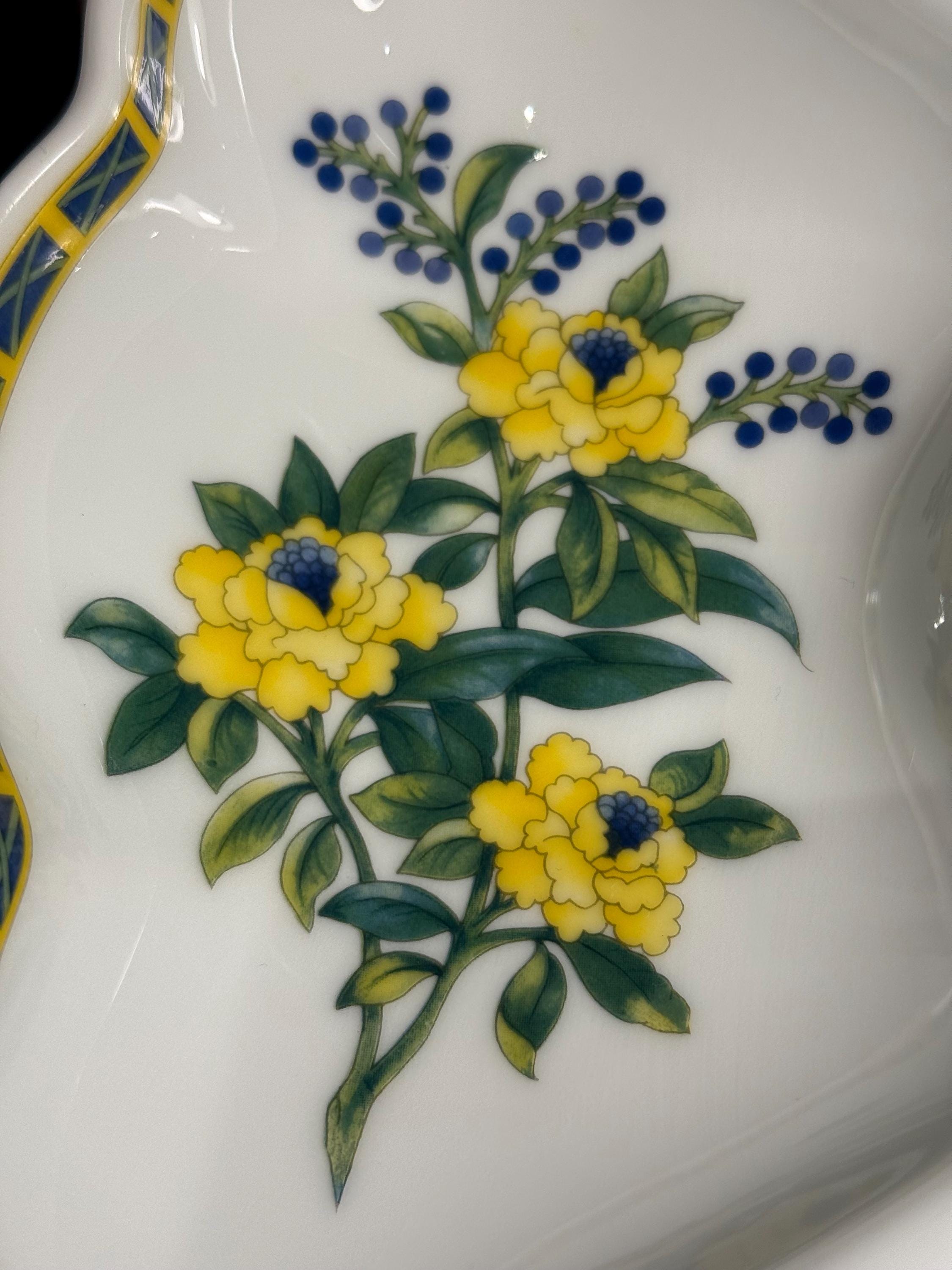 Vintage 1993 Rio Royal Worcester Fine Porcelain Large Round Floral