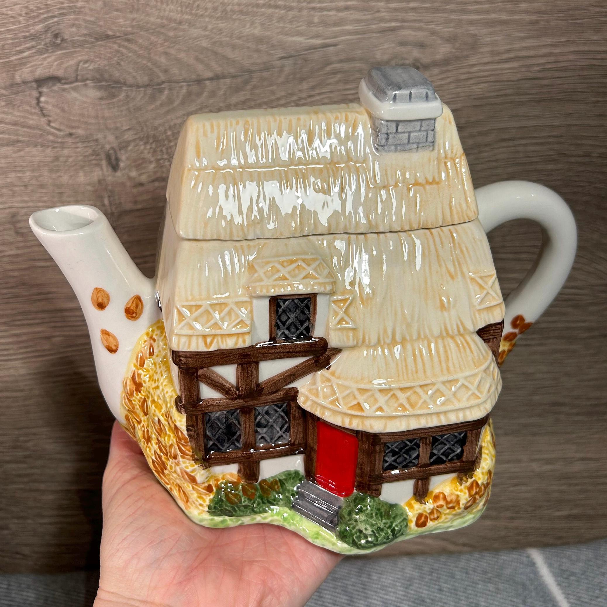 Vintage Collectible White Ceramic Annie Rowe 'the Village Autumn