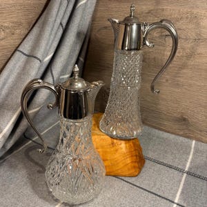 Vintage versilberter Griff & Klappdeckel Kristallglas Claret Weinkrug Krug Dekanter | Schwere klassische Barware | Alte englische Sammlerstücke