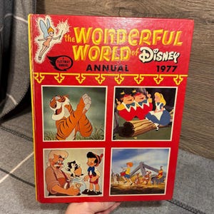 Vintage 1977 The Wonderful World of Disney Annual Red Hardback Book / Riviste IPC retrò anni &#39;70 Londra / MCM Nostalgia Childhood Collectible