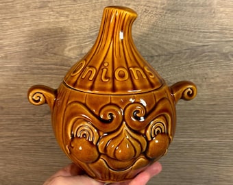 Vintage Sadler Brown Glazed Pottery Happy Onion Face Pot | Retro Smiley Vegetable Head | Anthropomorphic Veg Kitchenalia | MCM Vegetarian