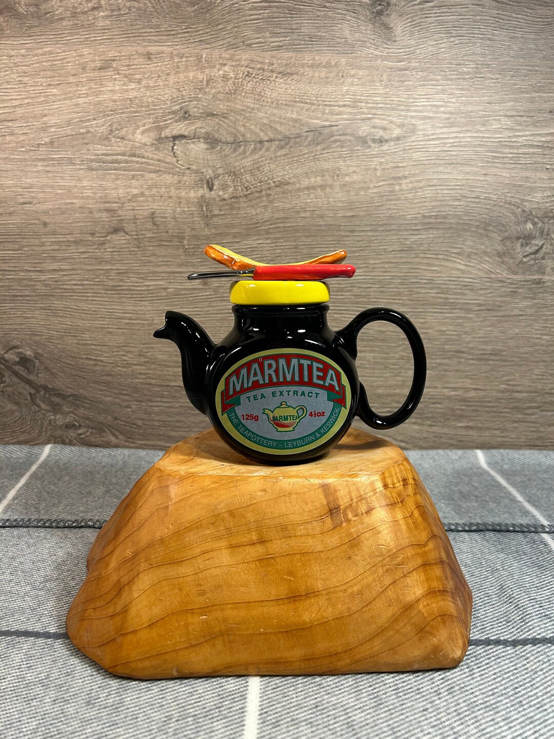 Vintage Leyburn & Keswick Swineside Teapottery Black Small Ceramic