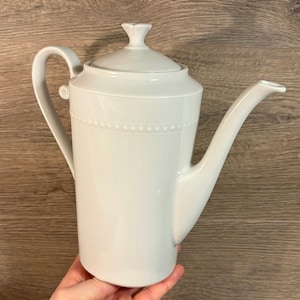 Vintage Minimalist Bareuther Waldsassen Bavaria Germany Porcelain Coffee Teapot | German Traditional Collectibles | White Minimalism Decor