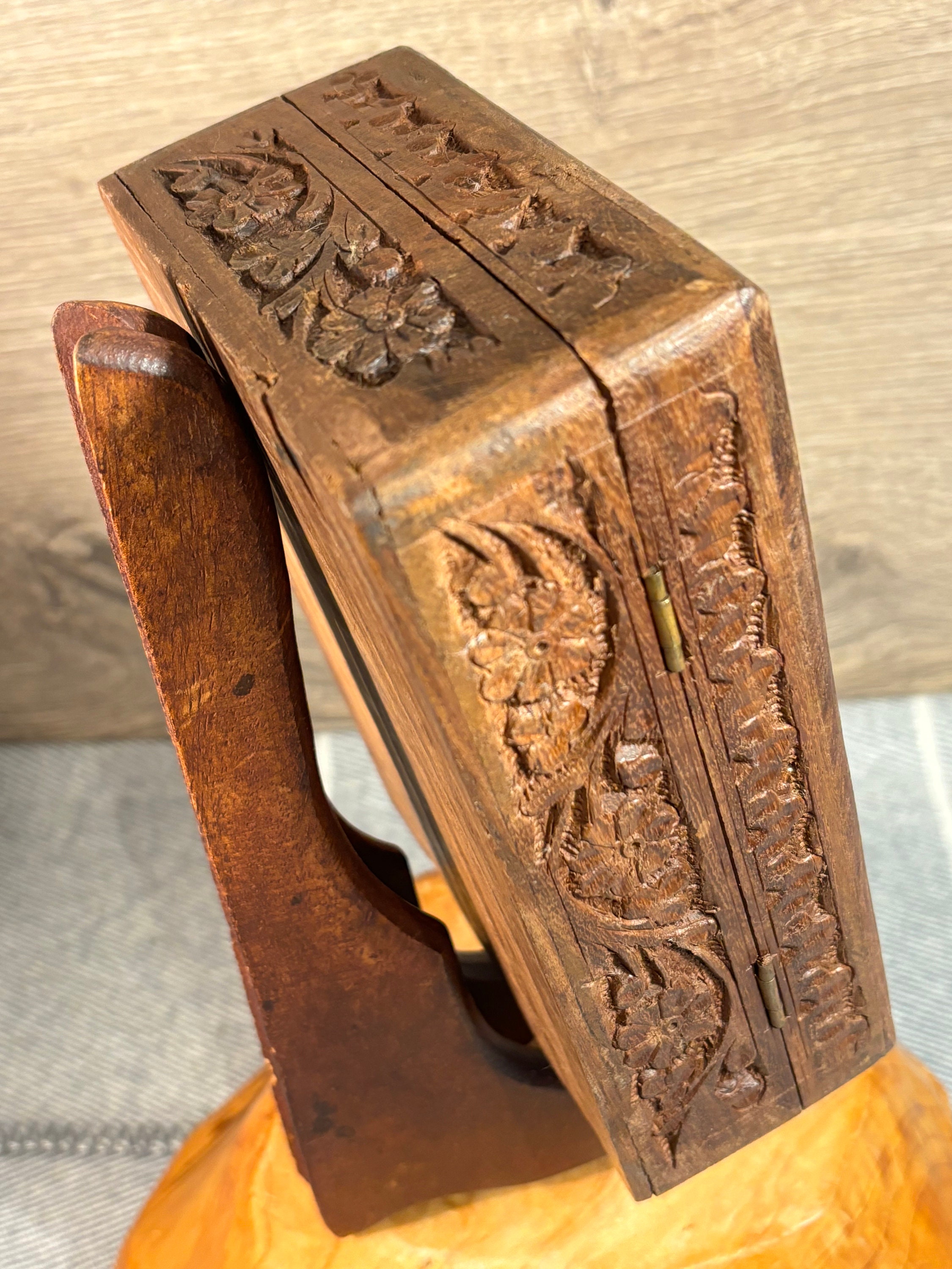ヴィンテージ手彫り木箱 | インド製ブラウン木製花彫り収納 | MCM蓋