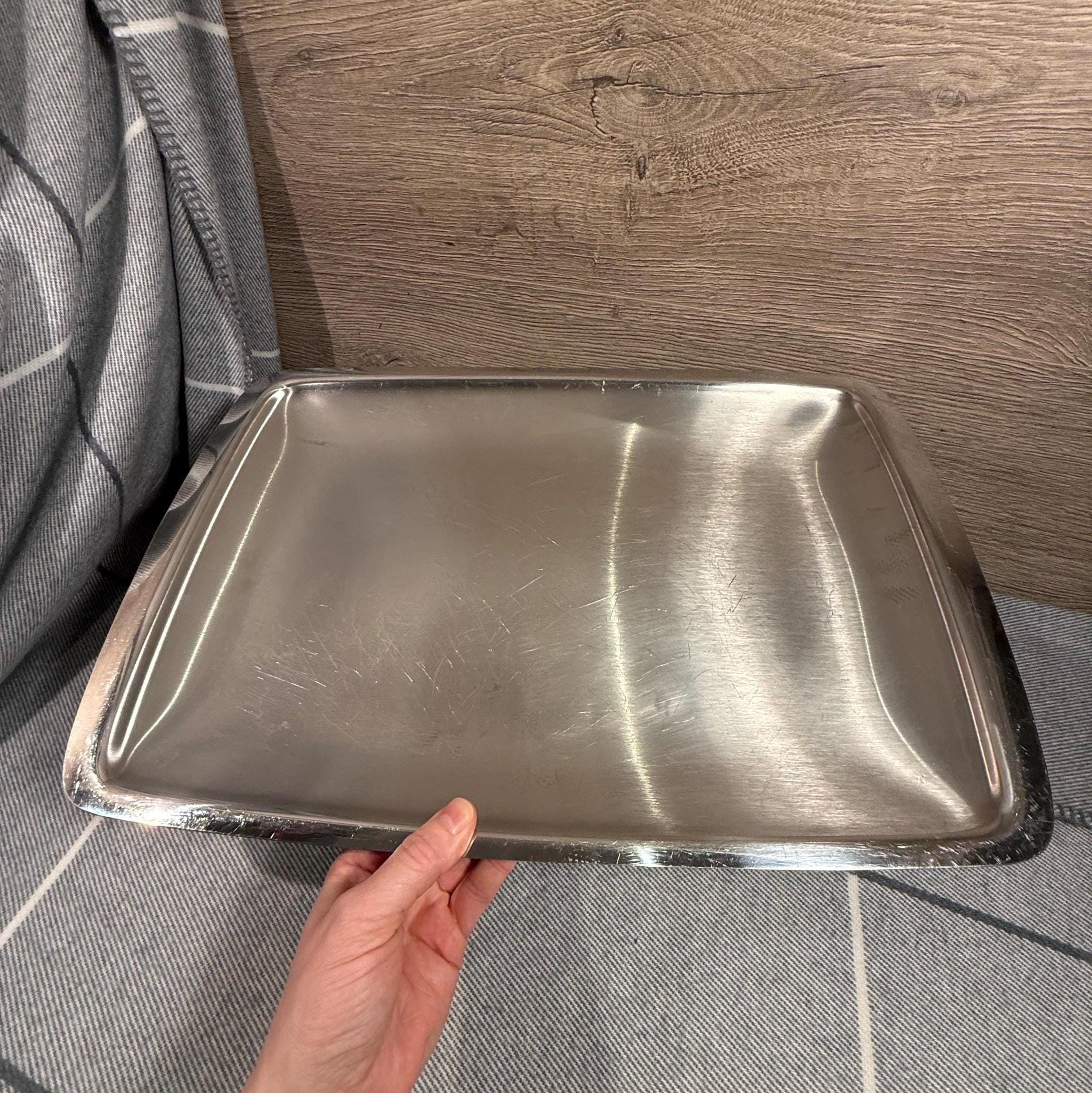 Ensemble de mini plats en inox vintage