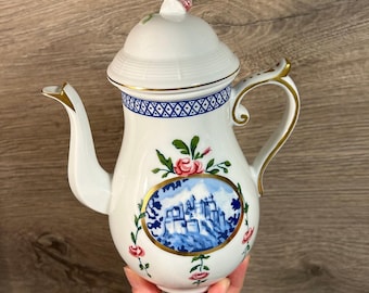 Zabytkowy Orient Express Wyprodukowano w Japonii wyłącznie dla Elizabeth Arden Kolekcjonerski pozłacany czajniczek do kawy z motywem różowej róży i niebieskiego zamku