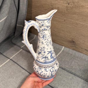 Vintage Berardos handgemalte Tiere & Pflanzen Vase Krug Made in Portugal | Mediterrane Innenräume | Traditionelle portugiesische Keramik