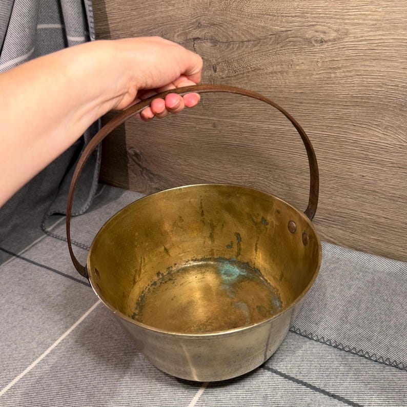 Vintage 2.5kg Heavy Solid Brass and Fixed Iron Loop Handle Antique Jam ...