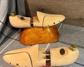 Vintage Herring Shoes Gentlemen's Wooden Shoe Trees Size UK10