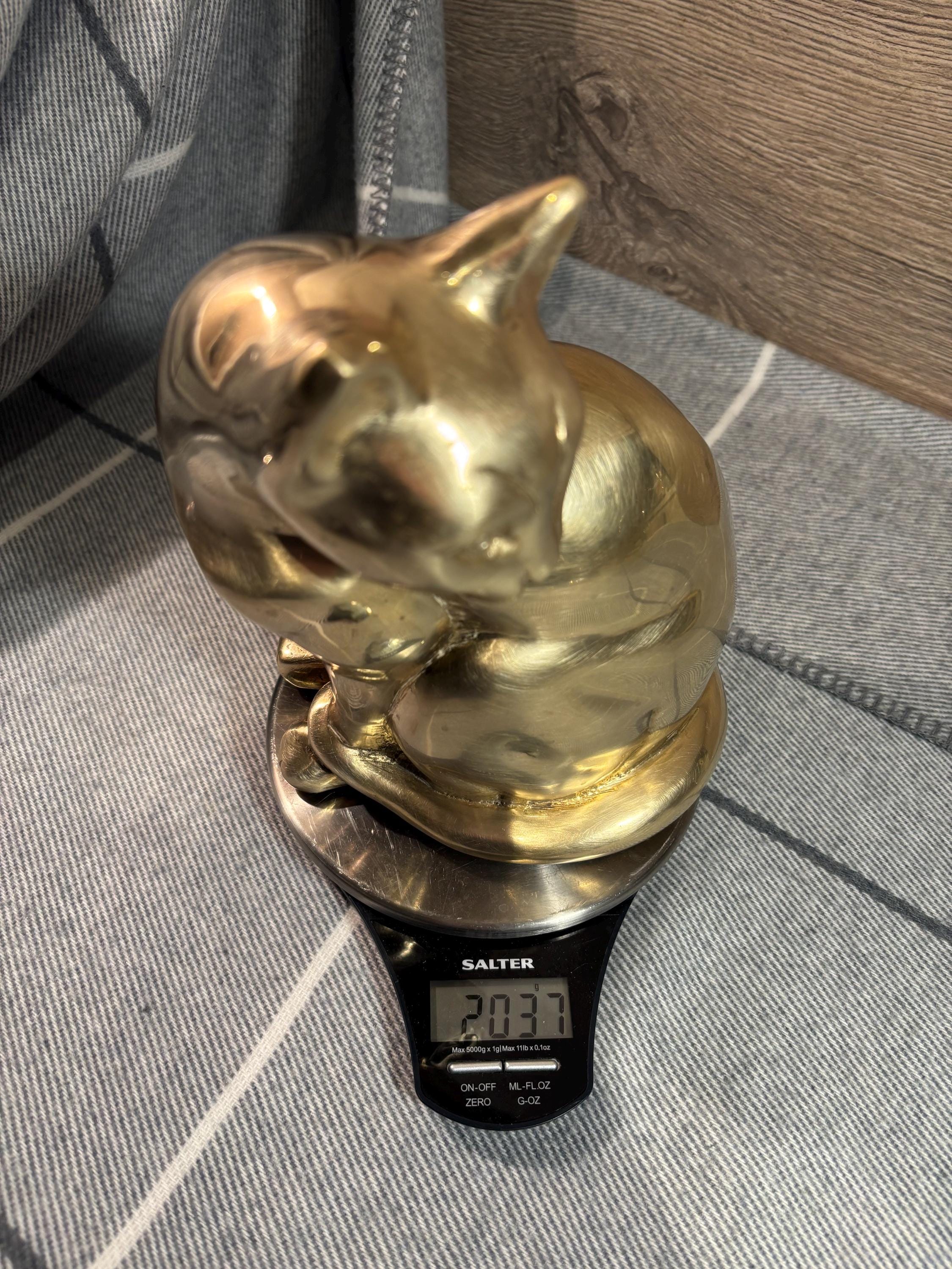 ヴィンテージ 2kg 真鍮製猫の彫刻 | 大きくて重い子猫のドアストッパー 