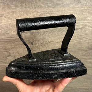 Salter Silvesters antiguo vintage, patente n.° 8, hierro fundido negro plano, 2,8 kg de peso, decoración del hogar estilo cabaña inglesa, herramientas y artículos esenciales coleccionables.