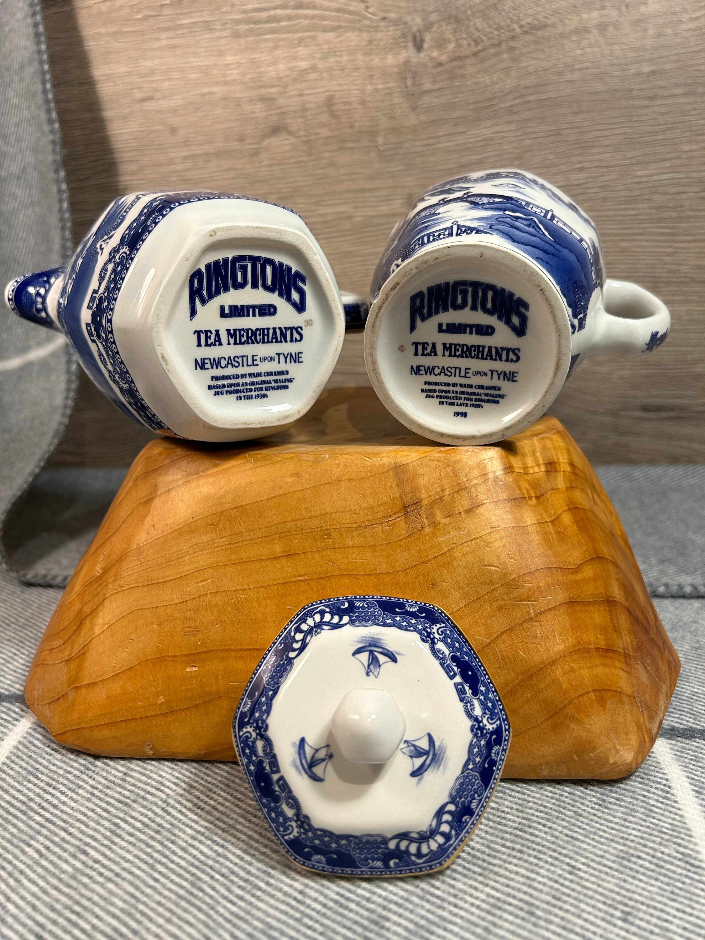 ヴィンテージ リングトンズ 蓋付き コバルトブルー&ホワイト ティー