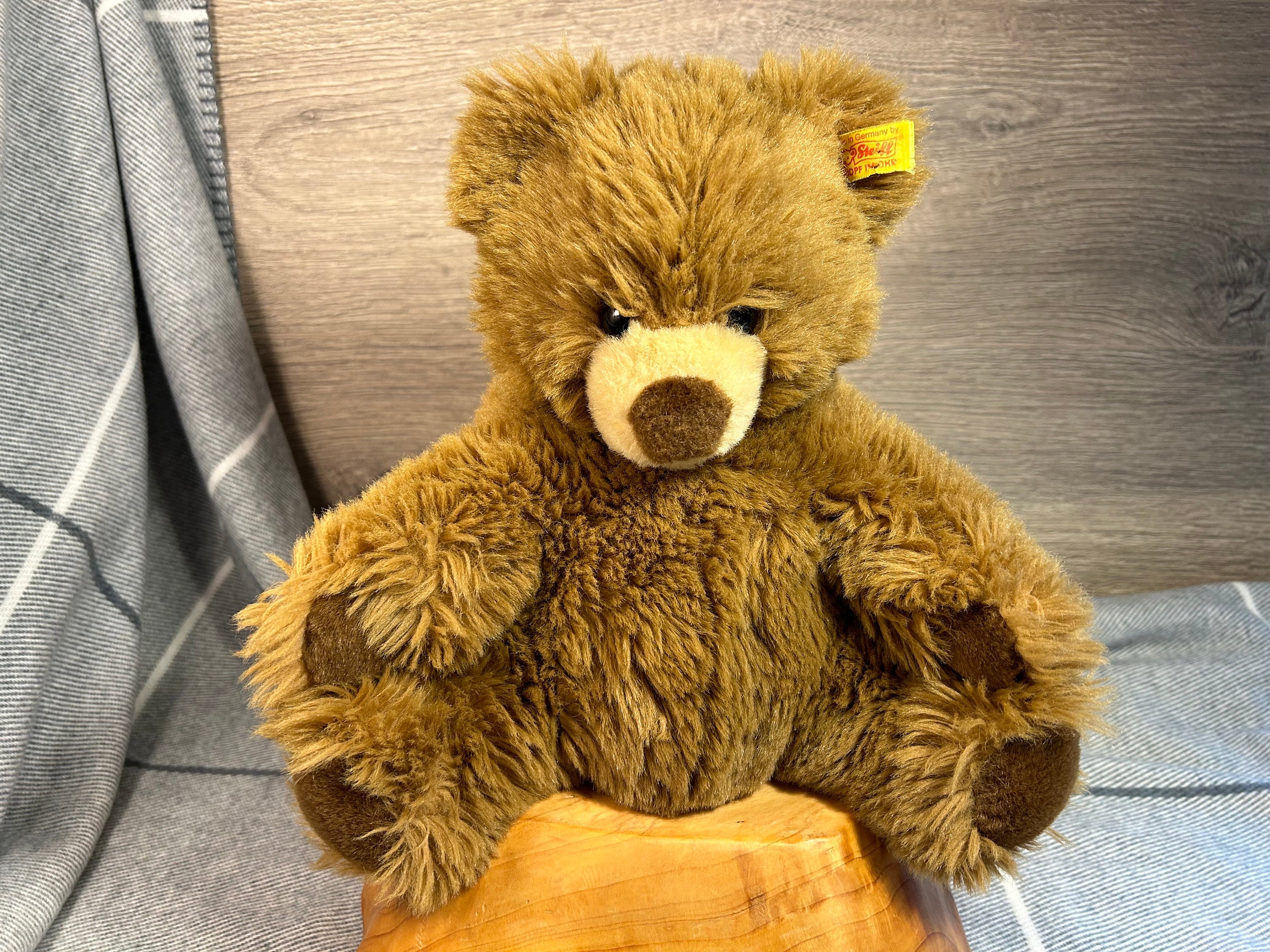 Vintage Collectible Seated Brown Classic Steiff Germany