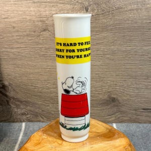Vintage 1958 Charles Schulz&#39;s United Feature Syndicate Made in Japan Happy Snoopy Peanuts Ceramic Bud Vase | Collectible Snoopy Memorabilia