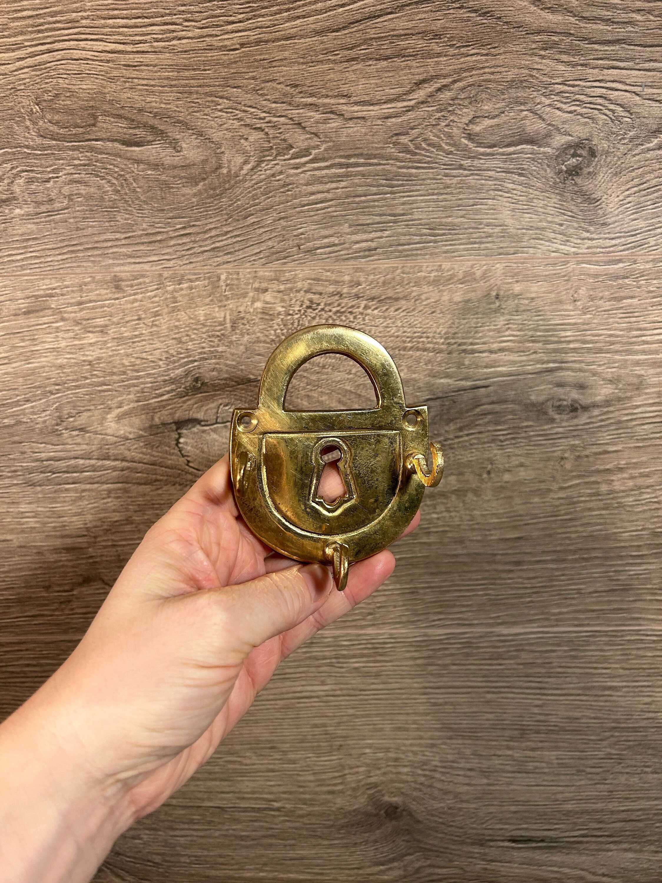 PADLOCK KEY HANGER / GOLD