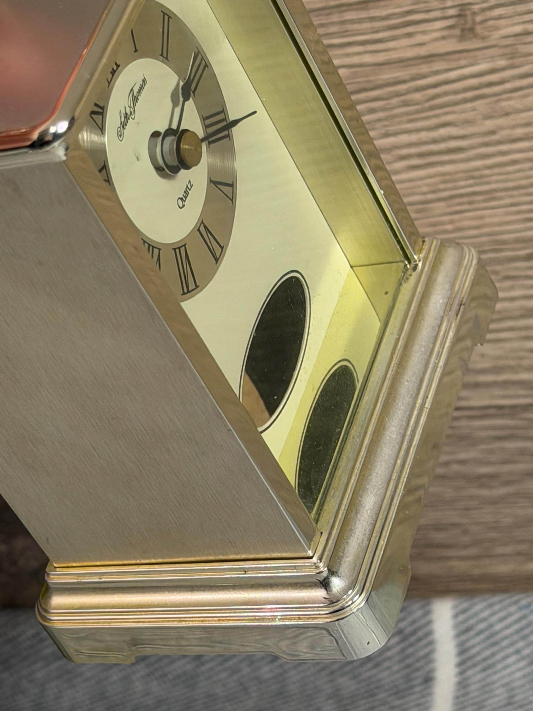 Vintge Seth Thomas Charm Model 243 Japan Movement Shelf Desk