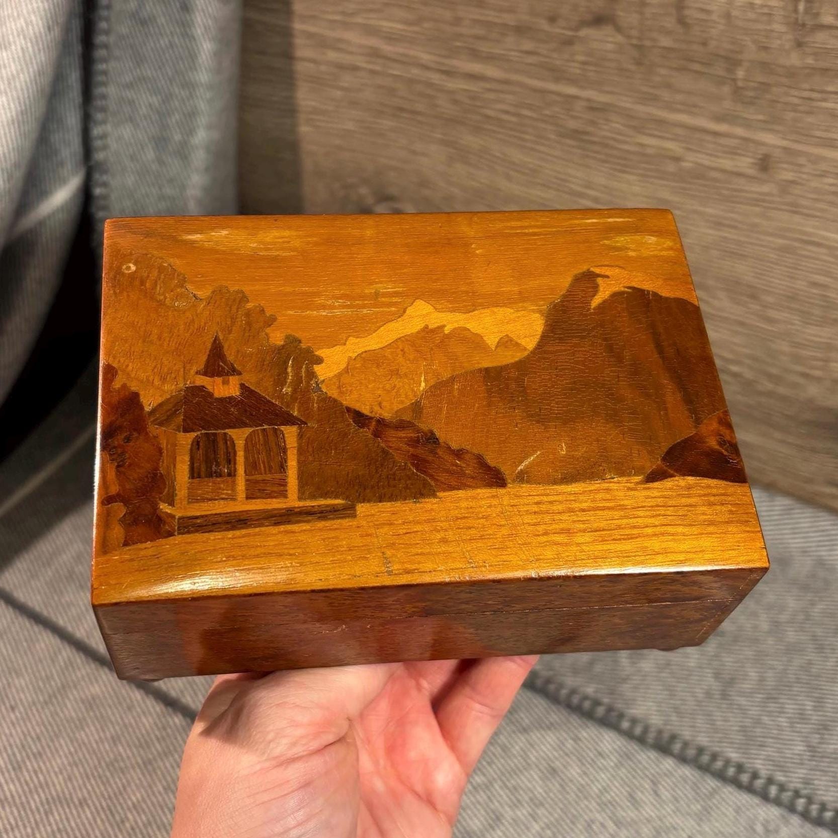 Gueissaz Music Box - Etsy