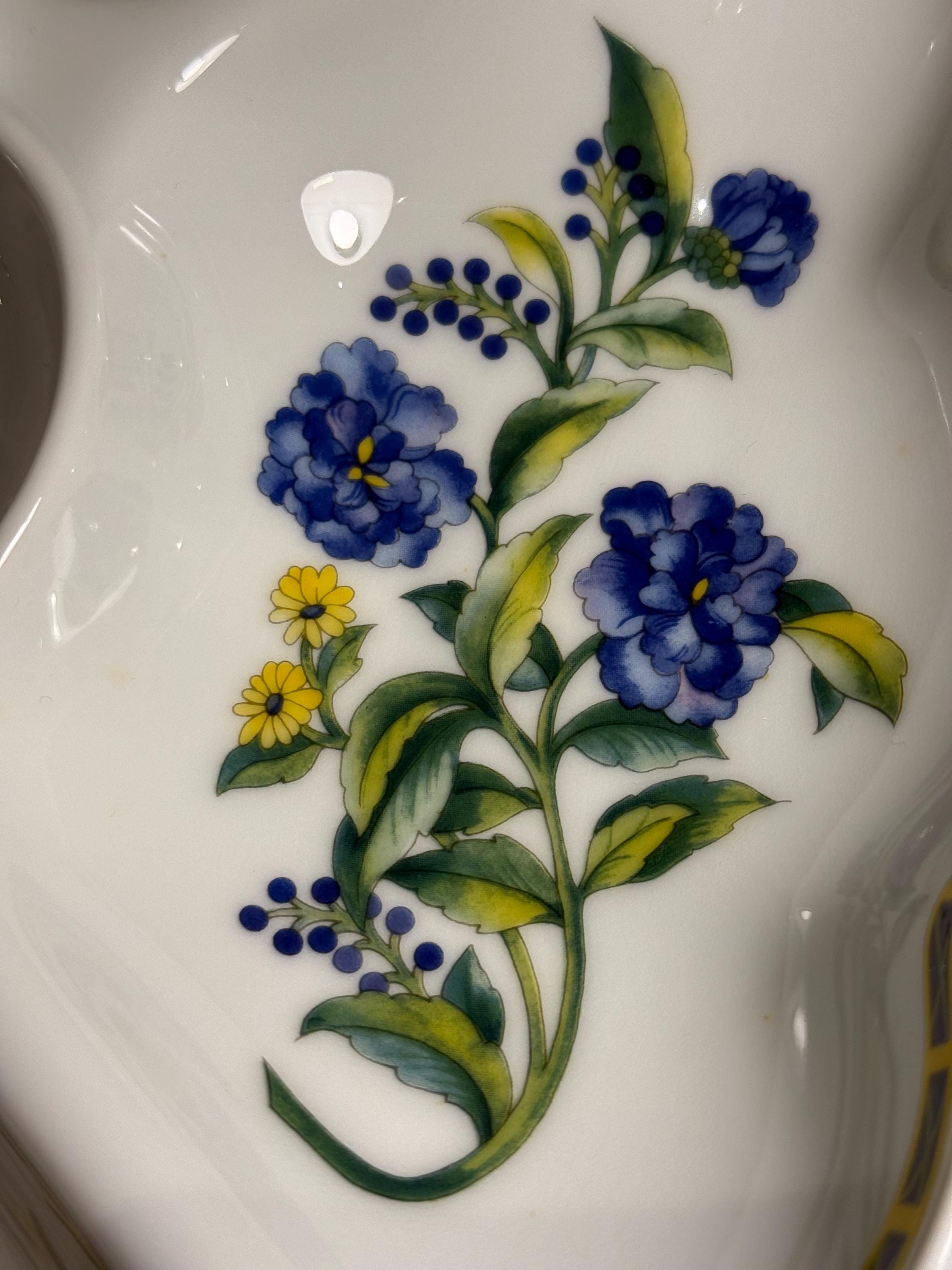 Vintage 1993 Rio Royal Worcester Fine Porcelain Large Round Floral