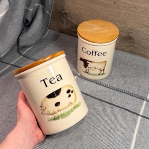 Set di 2 barattoli per tè e caffè in terracotta tradizionale inglese Cloverleaf con animali da fattoria / Articoli da cucina rustici per tazze quotidiane