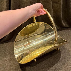 Vintage Brass Swing Handle Large Firewood Log Kindling Basket Holder Made in England | Traditional Inglenook, Fireplace & Fireside Interiors