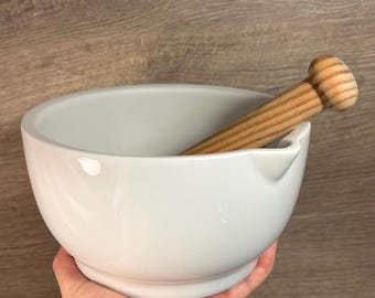 Vintage Minimalist Large & Heavy 1.3kg Ceramic Pestle and Mortar Set | Mashers and Pounders | Kitchen Essentials | Cooking Utensil Gadgets
