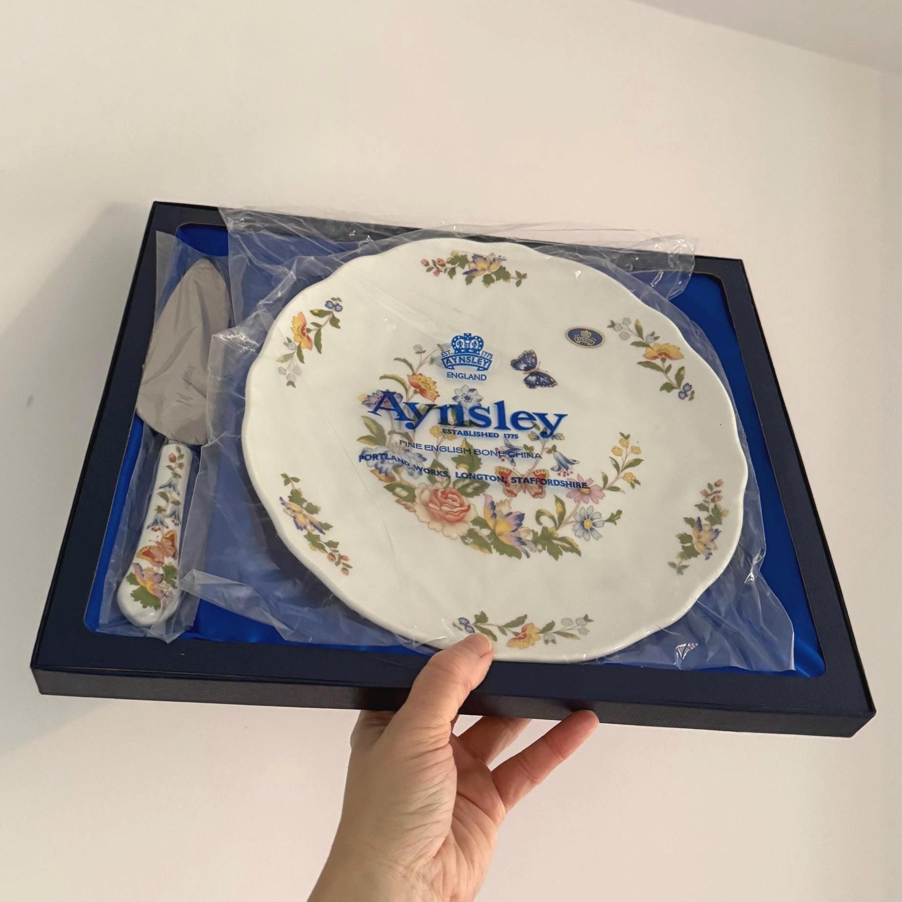 エインズレイ　Aynsley ケーキプレート&ナイフ 2枚セット ペア エインズレイ アンティーク お皿 ミツバチ