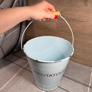 Preloved 1950s Vintage Style Potato Storage Pail | Rustic Horticultural Pantry Decor | Kitsch Decorative Displays | Spuds Storage Essentials