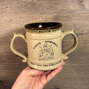 Vintage Large & Heavy Stoneware Yeovil Somerset the Cider County Twin Handle Loving Cup | Duas alças Man Cave Barware | Colecionáveis populares
