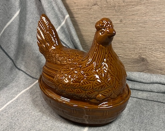 Vintage Moira Farmhouse Stoneware Made in England Mid Century Big Brown Glaze Hen on Basket Nest Design Chicken Egg Holder Ceramic Storage