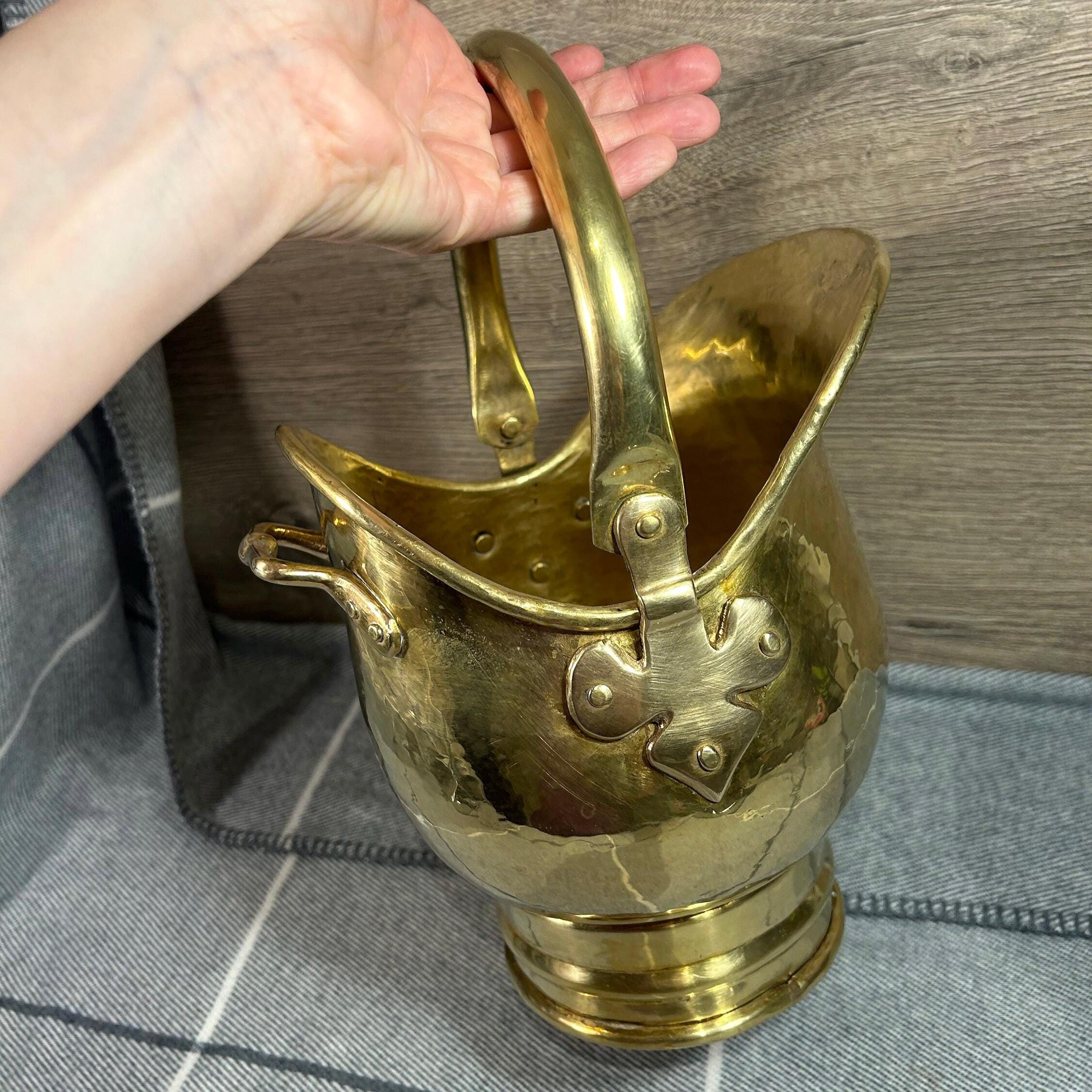Kamingitter Fleur De Lis Design – Mit Goldenen Akzenten, 69,8x26,7x78,7 Cm, Aus Eisen