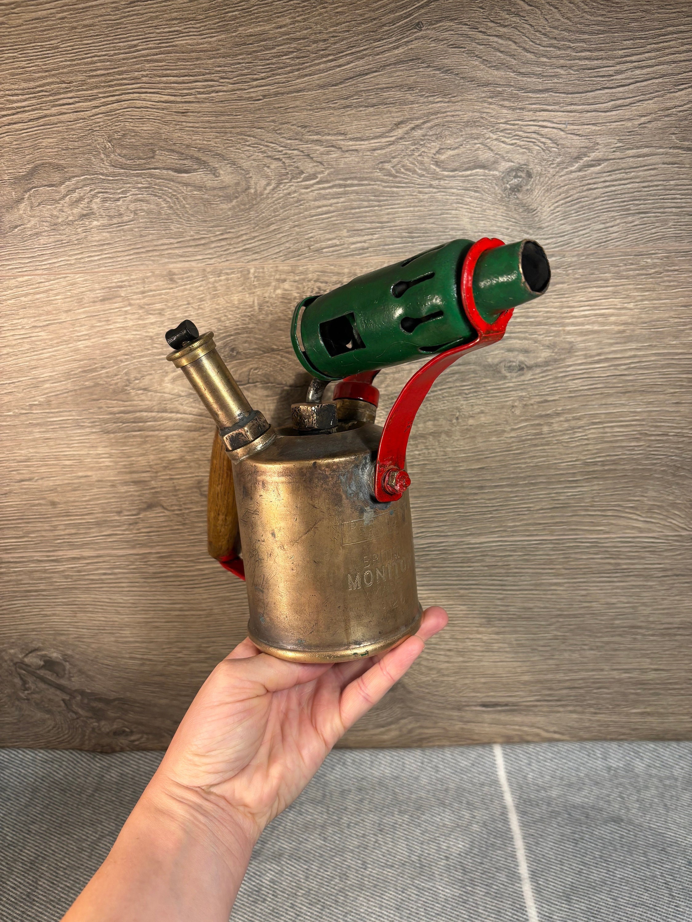 Vintage British Monitor Made No 26 Brass Paraffin Blow Torch Vintage British Monitor Made No 26 Brass Paraffin Blow Torch