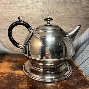 Tetera vintage de cobre plateado con asa de baquelita, fabricada en Gran Bretaña (solicitud de patente n.° 2731)