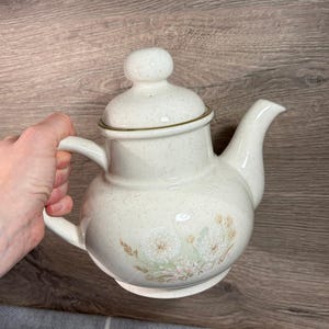 Vintage Made In Ireland Green Stamp Tabletop Pottery Traditional Farmhouse Teapot | Irish Speckled Creamware Kitchenalia | Dandelion Pappus