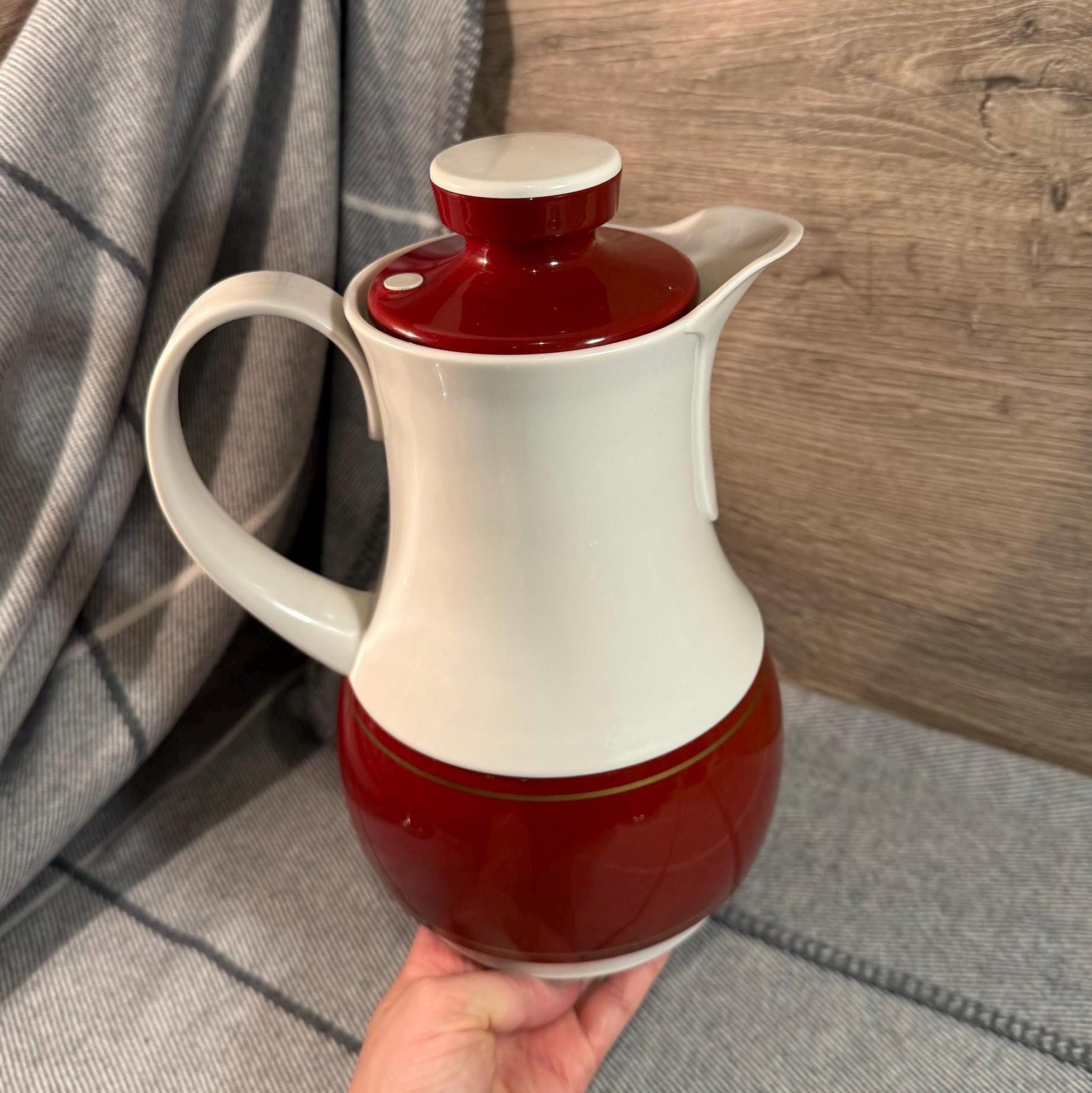 Vintage Thermos No 570 Ingrid Cream & Red Twist Lid Teapot Kettle